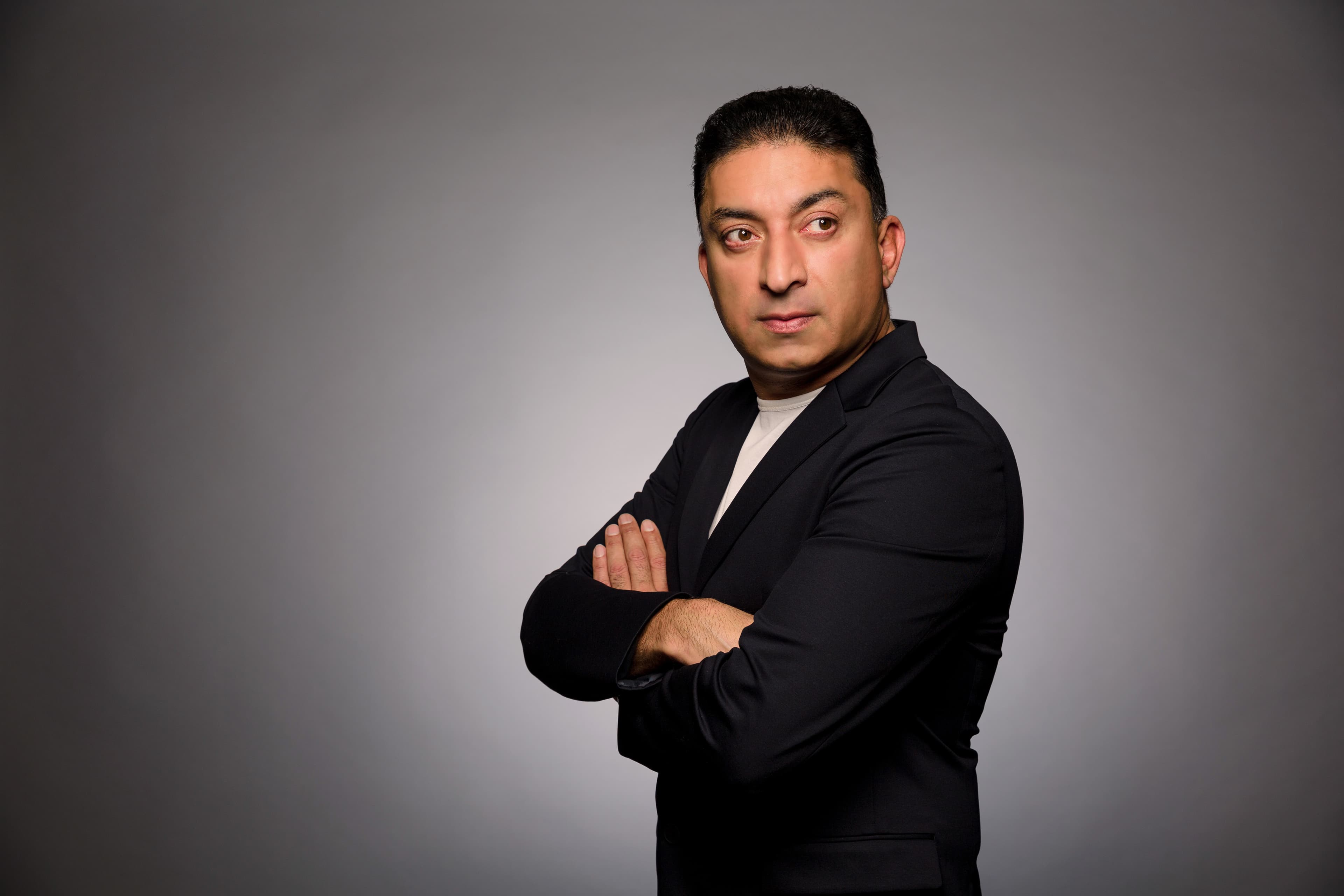 Sheeraz Hasan background